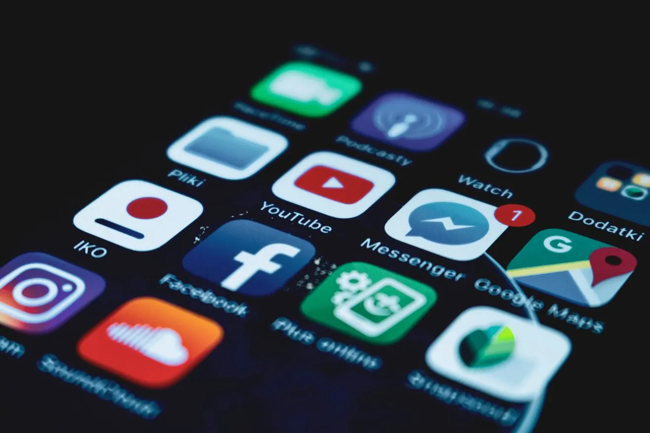 Cómo Descargar la App en iPhone/iPad (iOS)